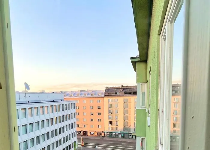 Penthouse Toeoeloe - High Ceilings, Wi-fi, 24h Shop, Olympic Stadium