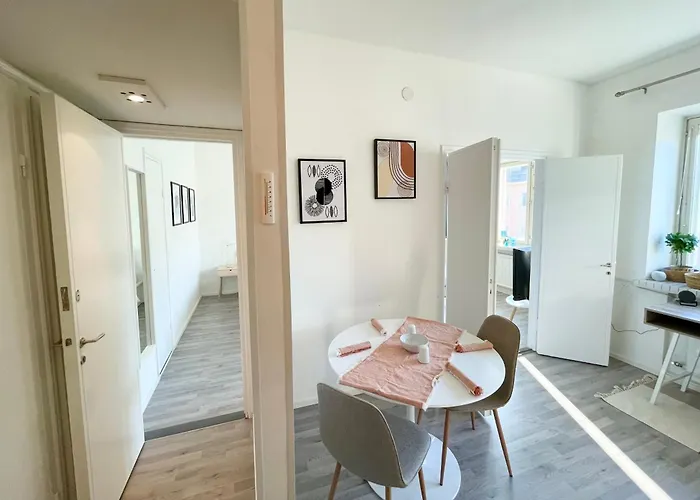 Penthouse Toeoeloe - High Ceilings, Wi-fi, 24h Shop, Olympic Stadium Διαμέρισμα