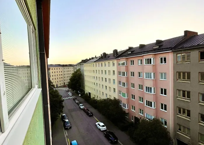 Penthouse Toeoeloe - High Ceilings, Wi-fi, 24h Shop, Olympic Stadium *