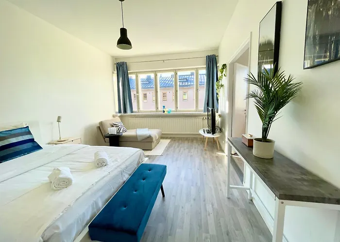 Διαμέρισμα Penthouse Toeoeloe - High Ceilings, Wi-fi, 24h Shop, Olympic Stadium Ελσίνκι